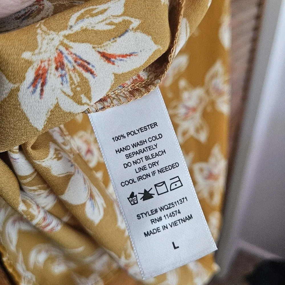 Pleione Top Womens Large Yellow White Floral Cottagecore Feminine Career‎ Blouse